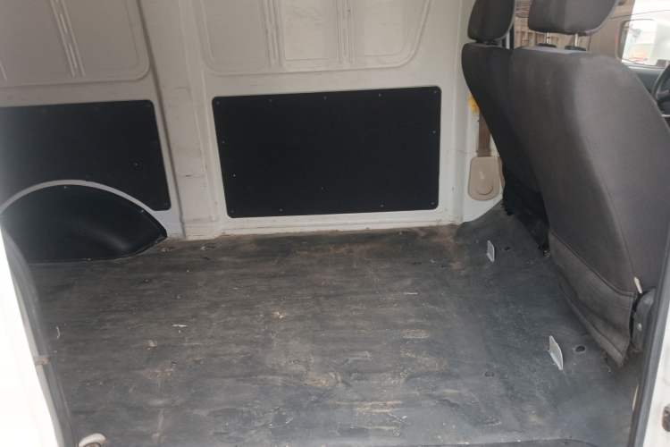 Used CHANGAN KAICHENG Ruixing M60 2019 1.5L Base Version China VI Standard 2-Seater Van with DAM15KR Engine Left Rear Seat