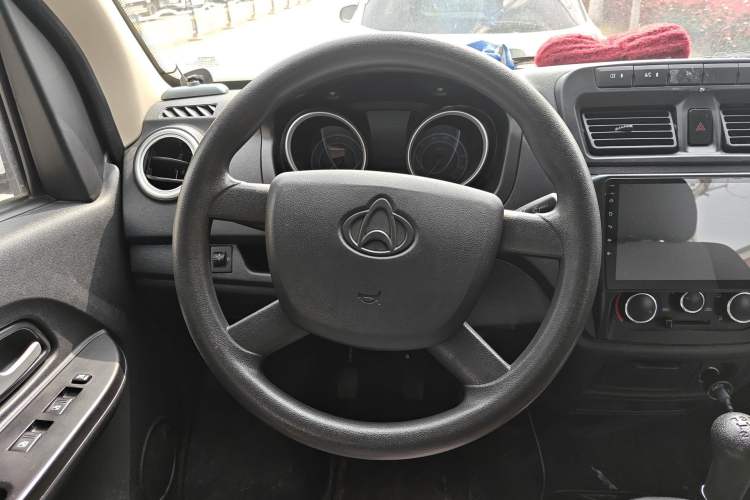 Used CHANGAN KAICHENG Ruixing M60 2019 1.5L Standard Version China VI Emission Standard 5/6 Seats DAM15KR Steering Wheel