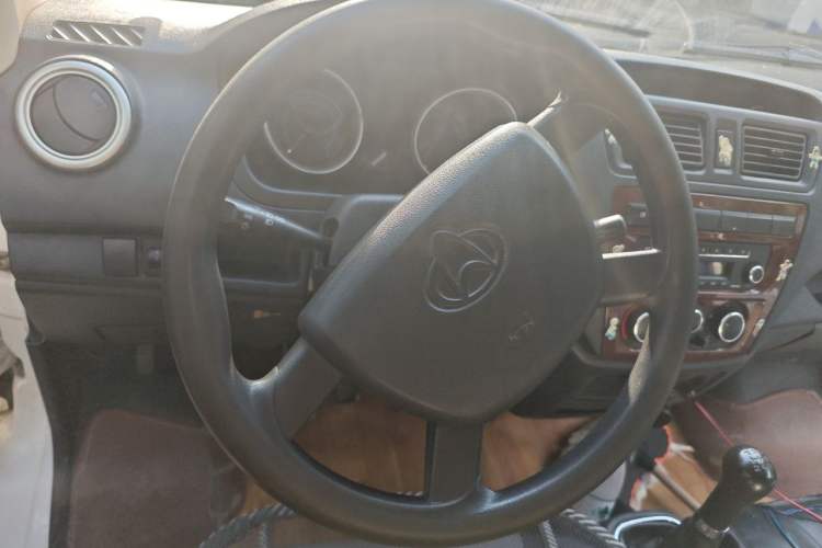 Used CHANGAN KAICHENG Ruixing M60 2019 1.5L Base Version China VI Standard 2-Seater Van with DAM15KR Engine Steering Wheel