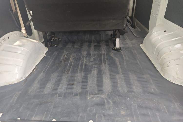 Used CHANGAN KAICHENG Ruixing M60 2019 1.5L Business Version China VI 6-Seater DAM15KR Trunk