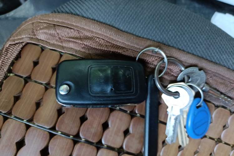 Used CHANGAN KAICHENG Ruixing M60 2019 1.5L Business Version China VI 6-Seater DAM15KR Vehicle Key