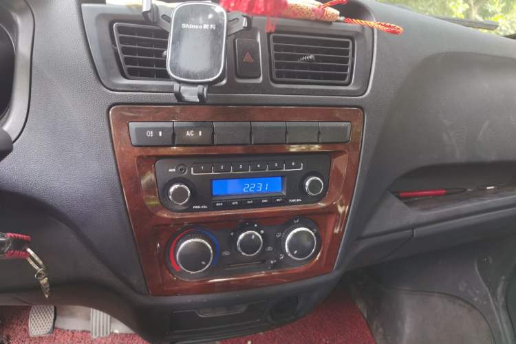 Used CHANGAN KAICHENG Ruixing M60 2020 1.5L Standard Version China VI 6-Seater DAM15KR Audio And AC Panel