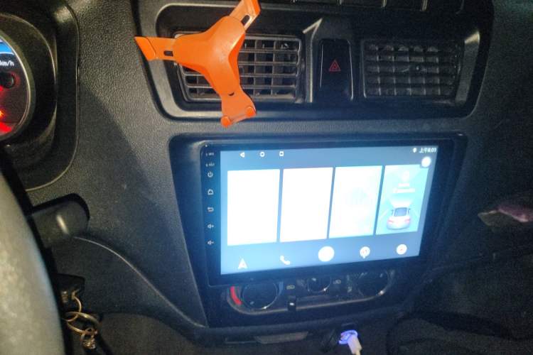 Used CHANGAN KAICHENG Ruixing M60 2020 1.5L Standard Version China VI 6-Seater DAM15KR Audio And AC Panel