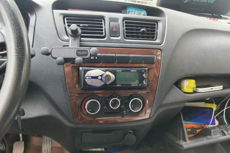 Used CHANGAN KAICHENG Ruixing M60 2020 1.5L Standard Version China VI 6-Seater DAM15KR Audio And AC Panel