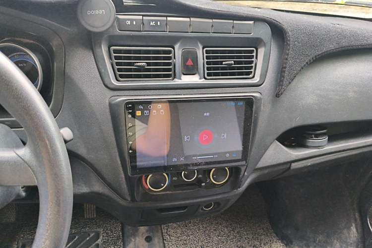 Used CHANGAN KAICHENG Ruixing M60 2020 1.5L Standard Version China VI 6-Seater DAM15KR Audio And AC Panel
