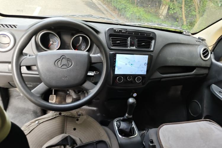 Used CHANGAN KAICHENG Ruixing M60 2020 1.5L Standard Version China VI 6-Seater DAM15KR Center Console
