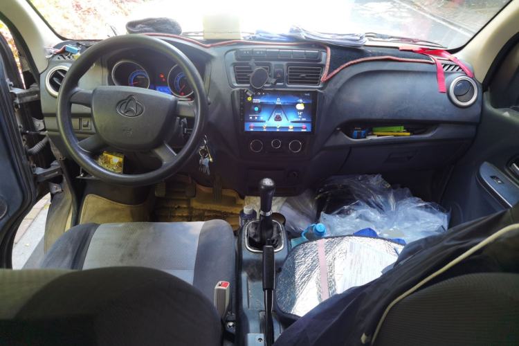 Used CHANGAN KAICHENG Ruixing M60 2020 1.5L Standard Version China VI 6-Seater DAM15KR Center Console