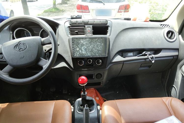 Used CHANGAN KAICHENG Ruixing M60 2020 1.5L Base Version China VI Standard 2-Seater Van with DAM15KR Engine Center Console