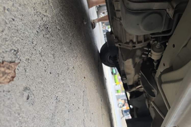 Used CHANGAN KAICHENG Ruixing M60 2020 1.5L Standard Version China VI 6-Seater DAM15KR Chassis Front Right