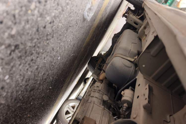 Used CHANGAN KAICHENG Ruixing M60 2020 1.5L Standard Version China VI 6-Seater DAM15KR Chassis Front Right