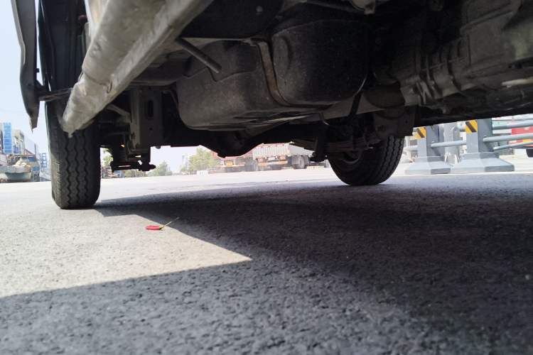 Used CHANGAN KAICHENG Ruixing M60 2020 1.5L Standard Version China VI 6-Seater DAM15KR Chassis Front Right