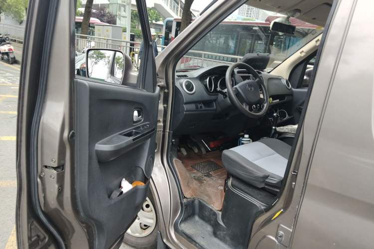 Used CHANGAN KAICHENG Ruixing M60 2020 1.5L Standard Version China VI 6-Seater DAM15KR Driver Seat