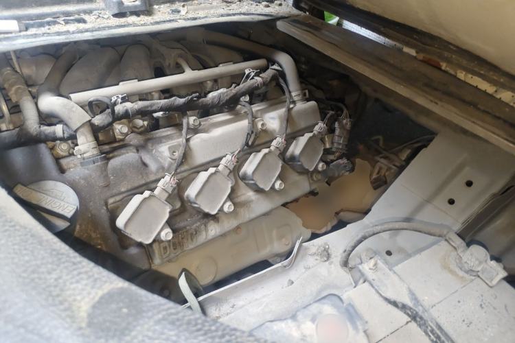 Used CHANGAN KAICHENG Ruixing M60 2020 1.5L Standard Version China VI Van with 5 Seats Equipped with DAM15KR Engine Bay