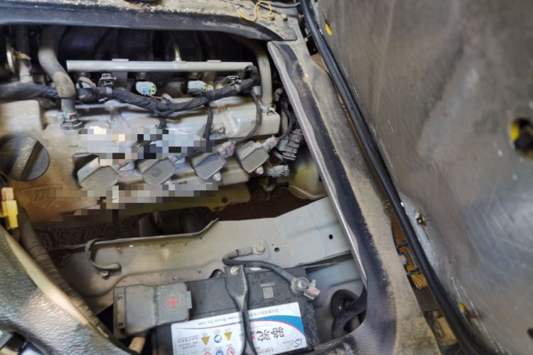 Used CHANGAN KAICHENG Ruixing M60 2020 1.5L Standard Version China VI 6-Seater DAM15KR Engine Bay Left
