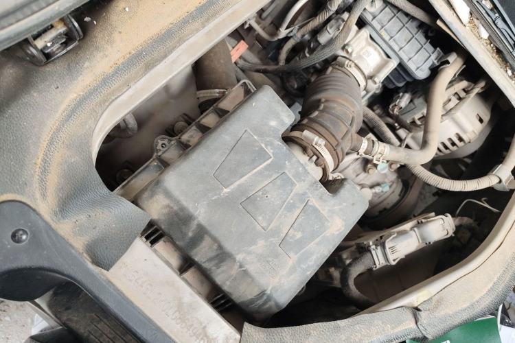 Used CHANGAN KAICHENG Ruixing M60 2020 1.6L Standard Version China VI 6-Seater CNG DAM16KRC Engine Bay Right