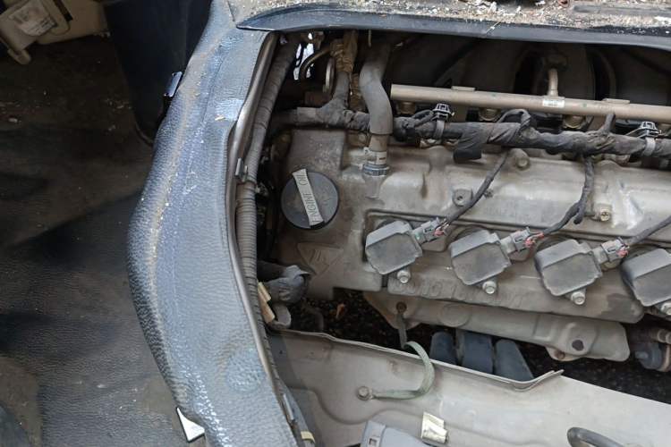 Used CHANGAN KAICHENG Ruixing M60 2020 1.5L Standard Version China VI 6-Seater DAM15KR Engine Bay Right