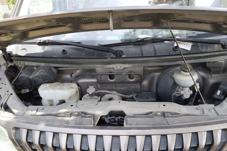 Used CHANGAN KAICHENG Ruixing M60 2020 1.5L Base Version China VI Standard 2-Seater Van with DAM15KR Engine Engine Bay