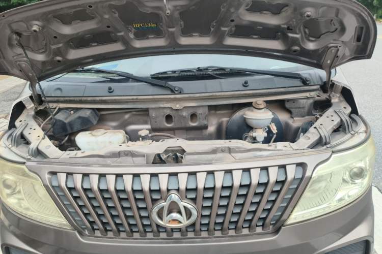 Used CHANGAN KAICHENG Ruixing M60 2020 1.5L Standard Version China VI 6-Seater DAM15KR Engine Bay