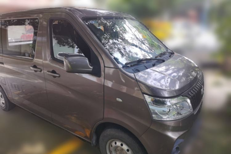 Used CHANGAN KAICHENG Ruixing M60 2020 1.5L Standard Version China VI 6-Seater DAM15KR Front Right 45 Deg