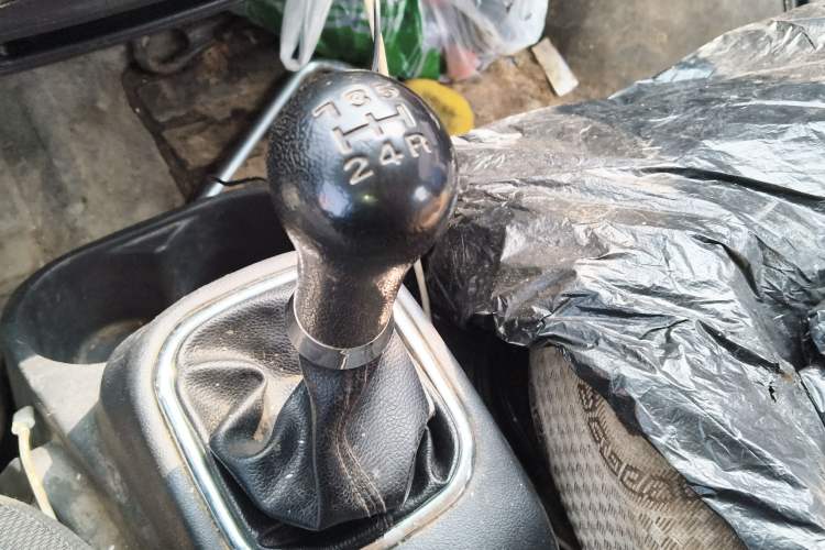 Used CHANGAN KAICHENG Ruixing M60 2020 1.5L Standard Version China VI 6-Seater DAM15KR Gear Lever