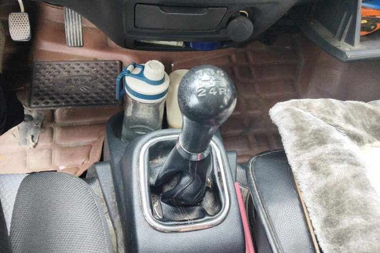 Used CHANGAN KAICHENG Ruixing M60 2020 1.5L Standard Version China VI 6-Seater DAM15KR Gear Lever