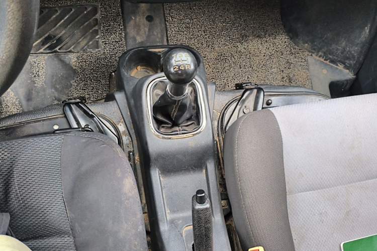 Used CHANGAN KAICHENG Ruixing M60 2020 1.5L Standard Version China VI 6-Seater DAM15KR Gear Lever