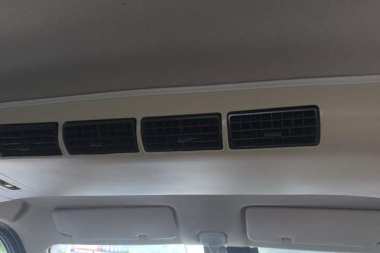 Used CHANGAN KAICHENG Ruixing M60 2020 1.5L Standard Version China VI 6-Seater DAM15KR Headliner