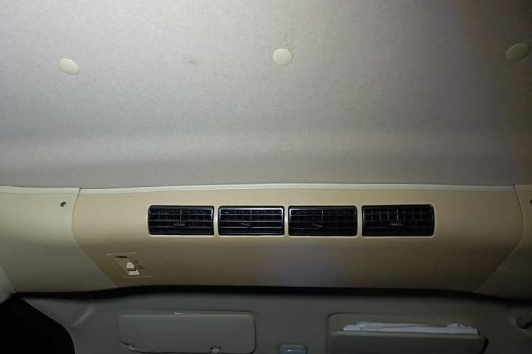 Used CHANGAN KAICHENG Ruixing M60 2020 1.6L Standard Version China VI 6-Seater CNG DAM16KRC Headliner