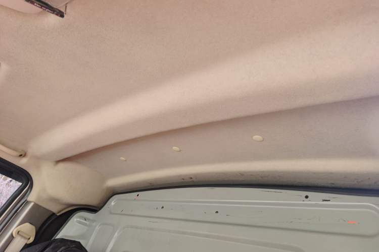Used CHANGAN KAICHENG Ruixing M60 2020 1.5L Base Version China VI Standard 2-Seater Van with DAM15KR Engine Headliner