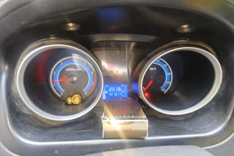 Used CHANGAN KAICHENG Ruixing M60 2020 1.5L Standard Version China VI Van with 5 Seats Equipped with DAM15KR Instrument Cluster