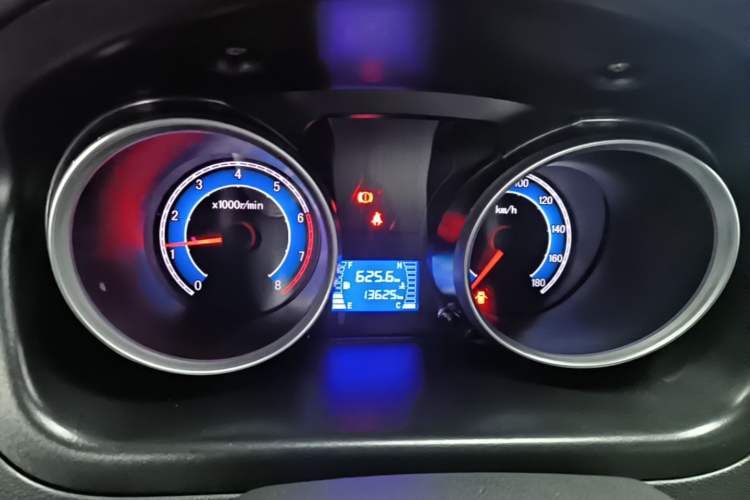 Used CHANGAN KAICHENG Ruixing M60 2020 1.5L Standard Version China VI 6-Seater DAM15KR Instrument Cluster