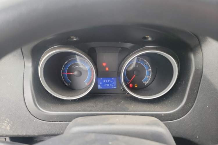Used CHANGAN KAICHENG Ruixing M60 2020 1.5L Standard Version China VI 6-Seater DAM15KR Instrument Cluster