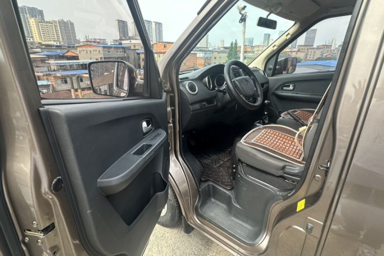 Used CHANGAN KAICHENG Ruixing M60 2020 1.5L Standard Version China VI 6-Seater DAM15KR Interior 6