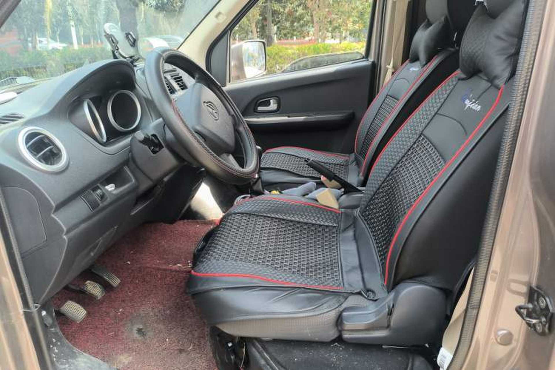Used CHANGAN KAICHENG Ruixing M60 2020 1.5L Standard Version China VI 6-Seater DAM15KR Left Front Seat