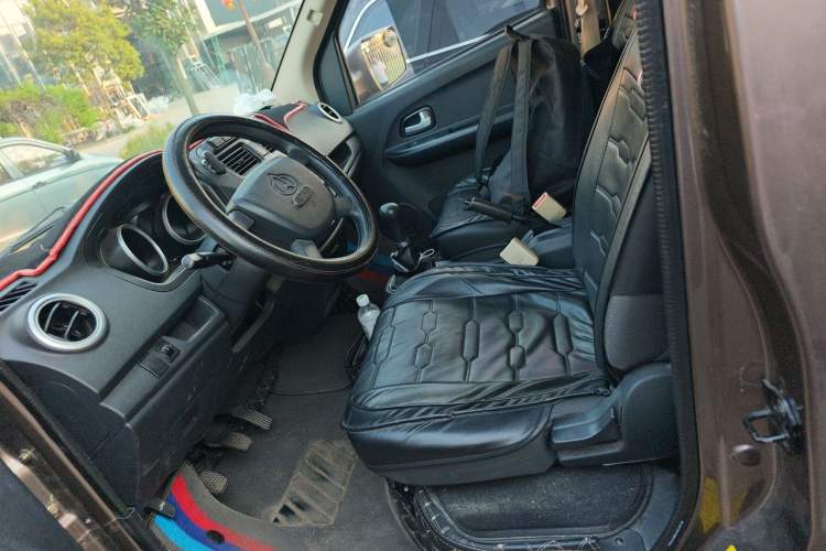 Used CHANGAN KAICHENG Ruixing M60 2020 1.5L Standard Version China VI 6-Seater DAM15KR Left Front Seat