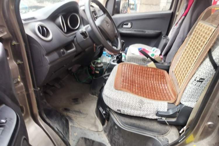 Used CHANGAN KAICHENG Ruixing M60 2020 1.5L Standard Version China VI 6-Seater DAM15KR Left Front Seat