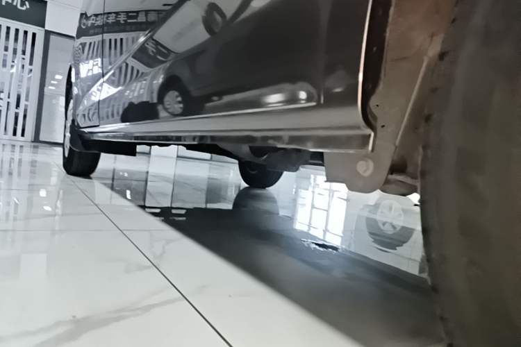 Used CHANGAN KAICHENG Ruixing M60 2020 1.5L Standard Version China VI 6-Seater DAM15KR Left Side Sill