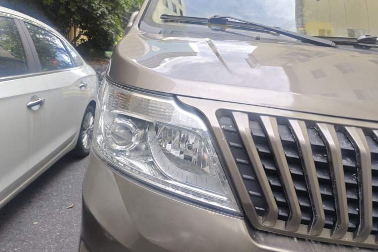Used CHANGAN KAICHENG Ruixing M60 2020 1.5L Standard Version China VI Van with 5 Seats Equipped with DAM15KR Right Front Headlight