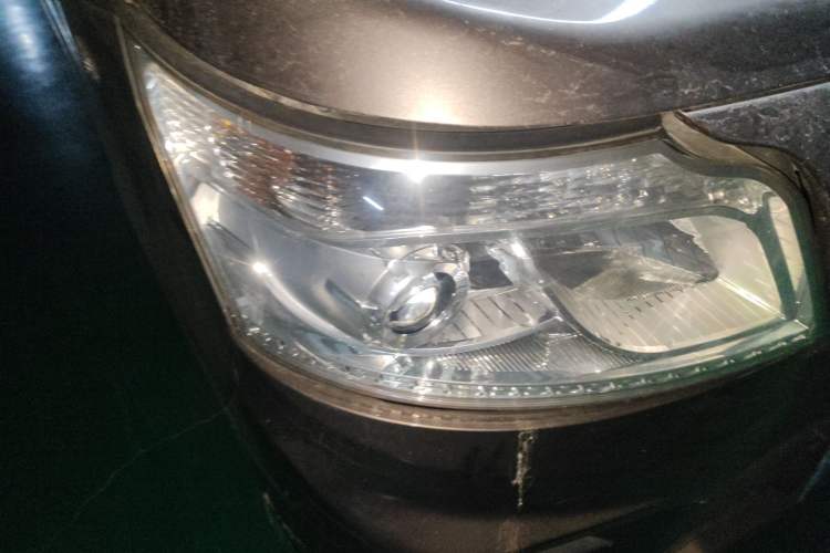 Used CHANGAN KAICHENG Ruixing M60 2020 1.5L Standard Version China VI 6-Seater DAM15KR Right Front Headlight