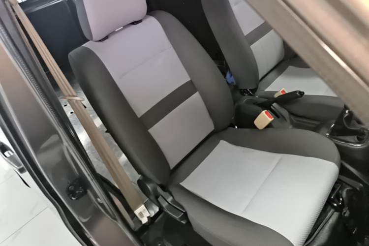 Used CHANGAN KAICHENG Ruixing M60 2020 1.5L Standard Version China VI 6-Seater DAM15KR Right Front Seat