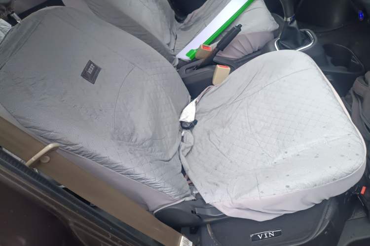 Used CHANGAN KAICHENG Ruixing M60 2020 1.5L Standard Version China VI 6-Seater DAM15KR Right Front Seat
