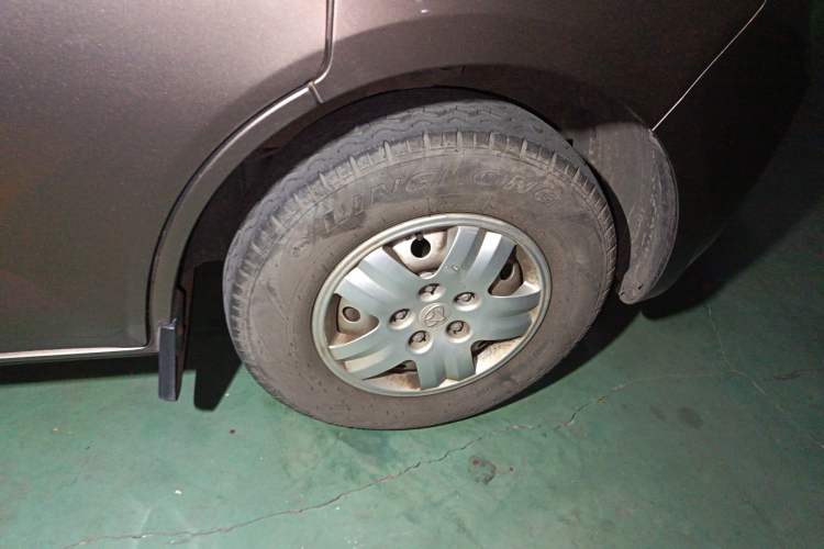 Used CHANGAN KAICHENG Ruixing M60 2020 1.6L Standard Version China VI 6-Seater CNG DAM16KRC Right Front Wheel Hub