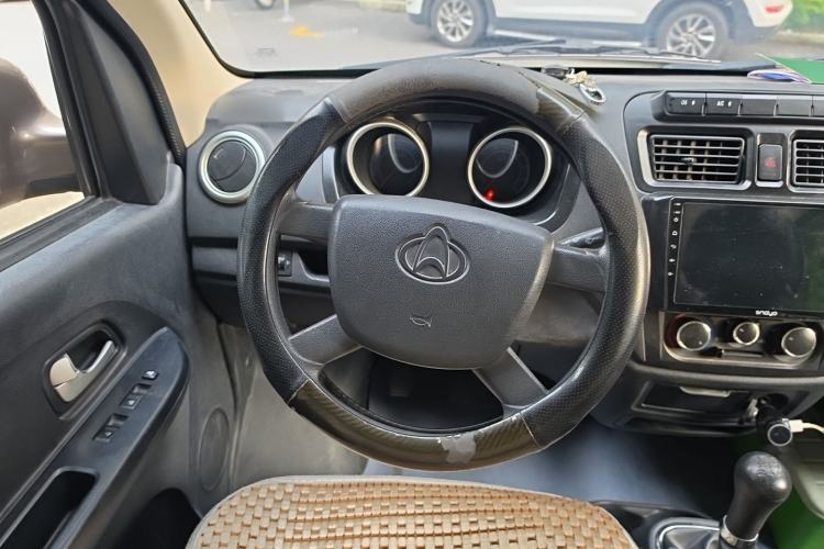 Used CHANGAN KAICHENG Ruixing M60 2020 1.5L Standard Version China VI 6-Seater DAM15KR Steering Wheel
