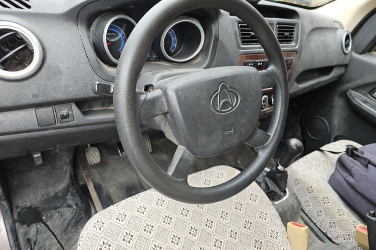 Used CHANGAN KAICHENG Ruixing M60 2020 1.5L Standard Version China VI 6-Seater DAM15KR Steering Wheel