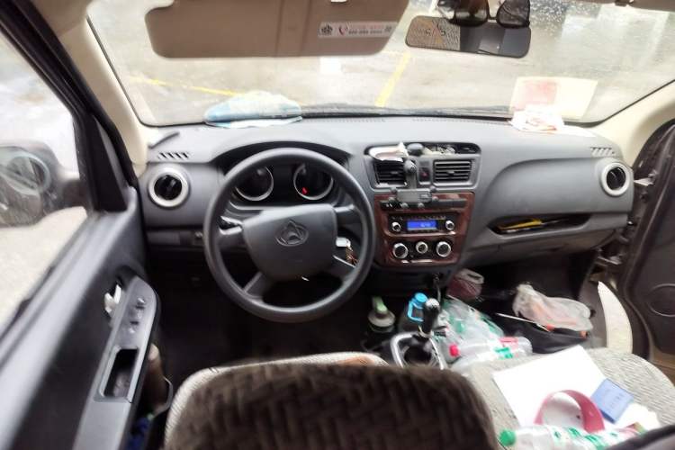 Used CHANGAN KAICHENG Ruixing M60 2020 1.5L Standard Version China VI 6-Seater DAM15KR Steering Wheel