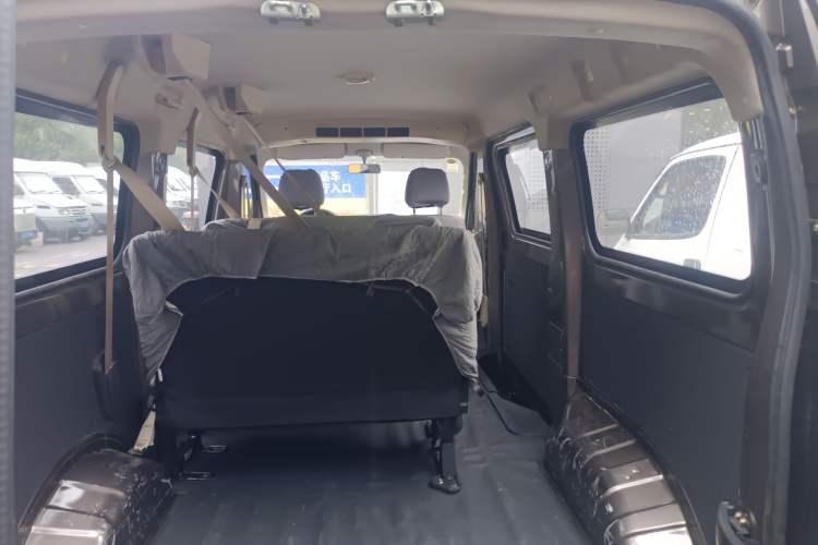 Used CHANGAN KAICHENG Ruixing M60 2020 1.5L Standard Version China VI 6-Seater DAM15KR Trunk