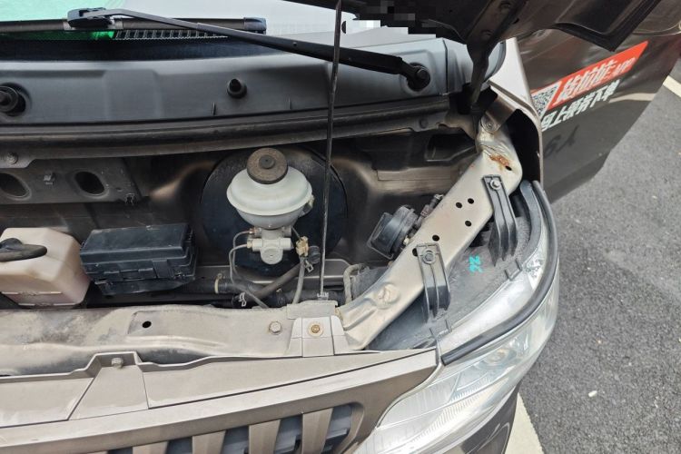 Used CHANGAN KAICHENG Ruixing M60 2020 1.5L Standard Version China VI 6-Seater DAM15KR Engine Bay Left