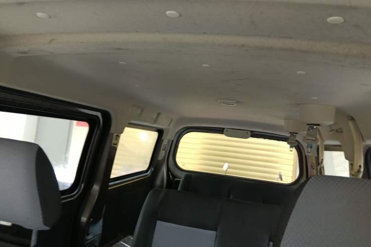 Used CHANGAN KAICHENG Ruixing M60 2020 1.5L Standard Version China VI 6-Seater DAM15KR Headliner