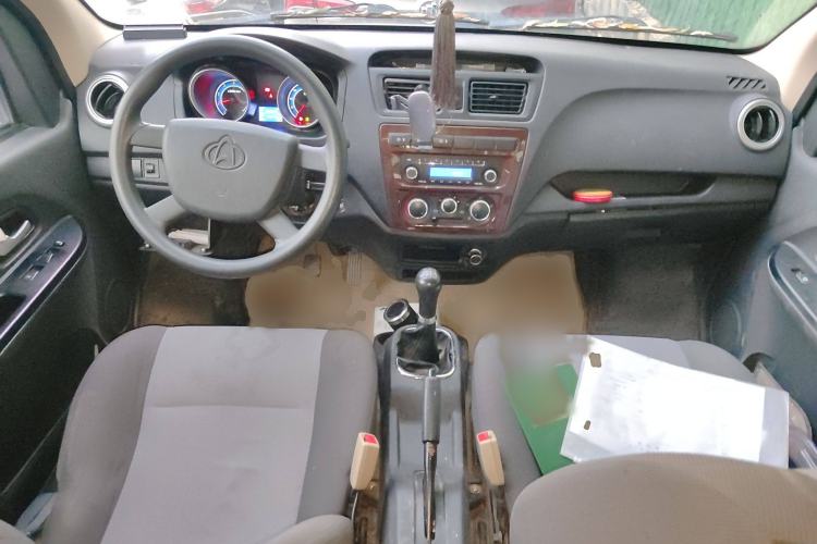 Used CHANGAN KAICHENG Ruixing M60 2020 1.5L Standard Version China VI 6-Seater DAM15KR Interior 2