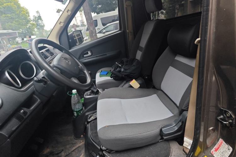Used CHANGAN KAICHENG Ruixing M60 2020 1.5L Standard Version China VI 6-Seater DAM15KR Left Front Seat